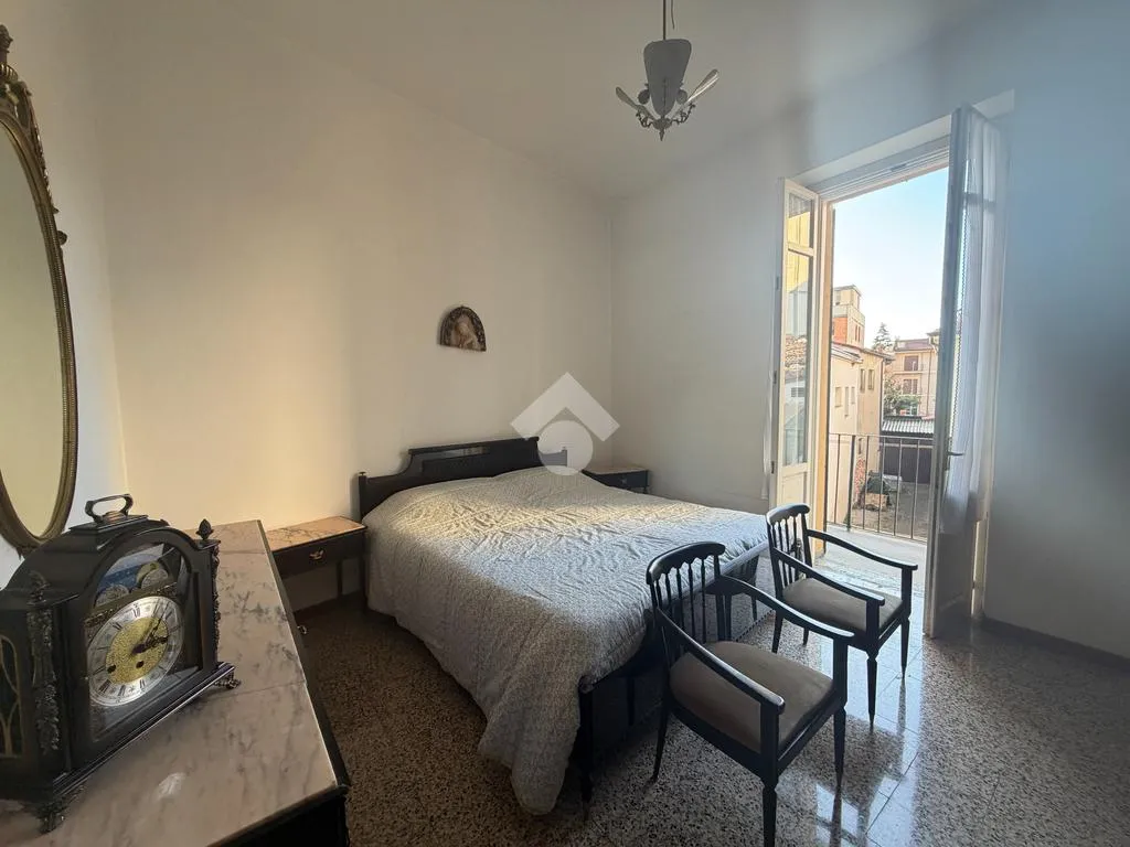 Magamistoad - 3-Room Apartment with Balcony in Broni