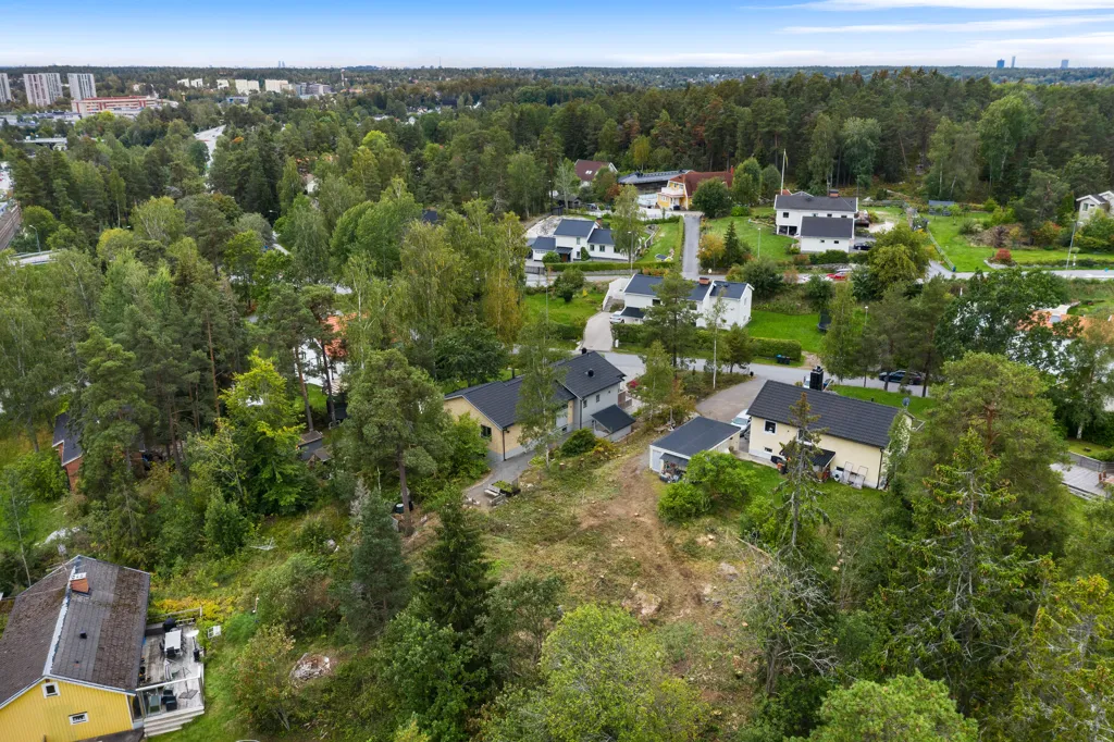 Aerial - Freehold Plot with Natural Setting in Täby