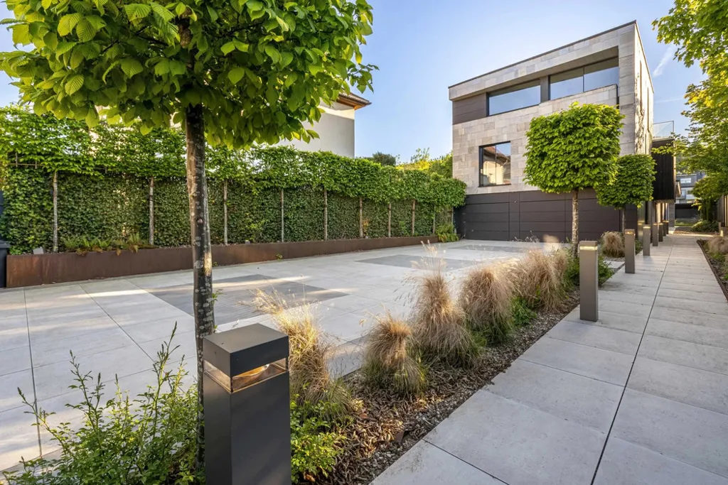 Jardin - Villa Luxueuse avec Piscine à Bereldange