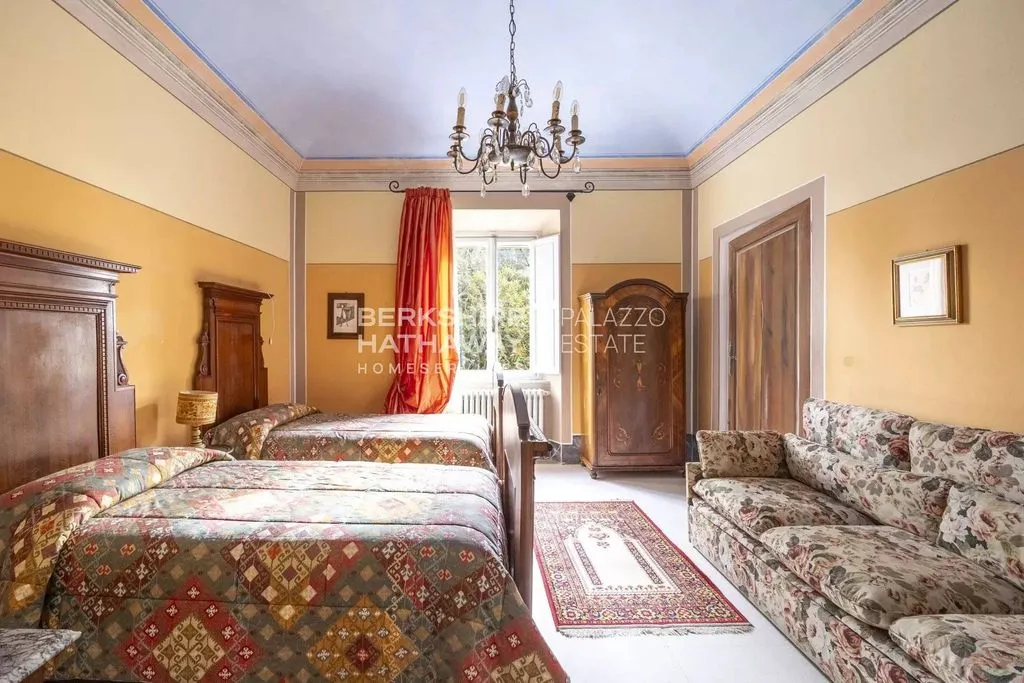 18th Century Villa with Pools in Palaia