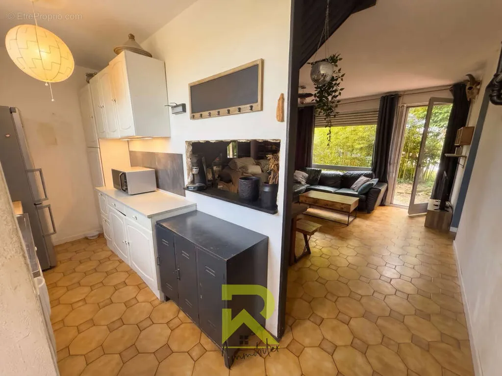 Cuisine - Maison T4 avec Jardin et Garage au Grau d'Agde