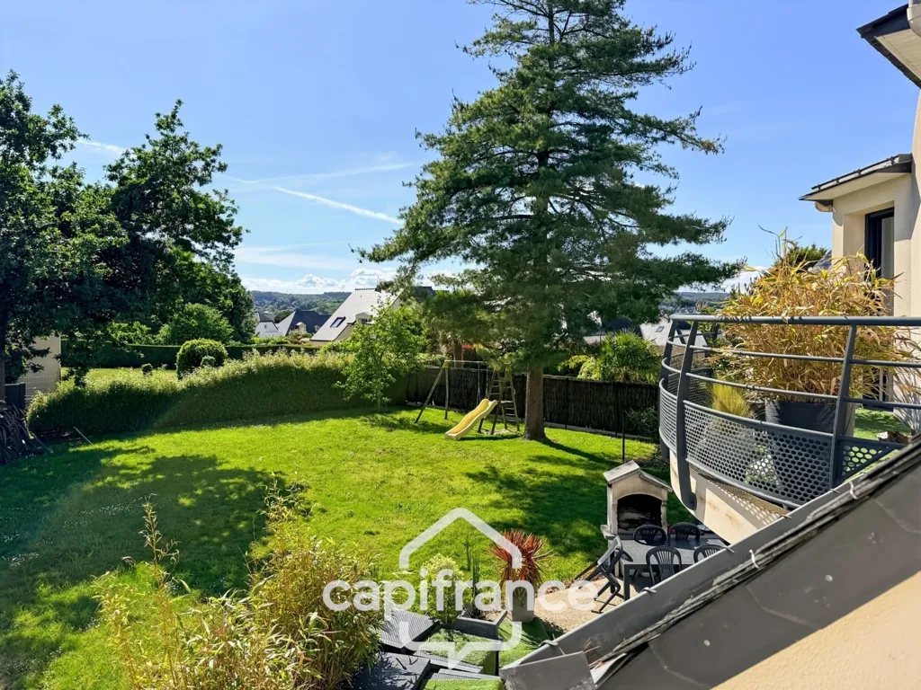 Giardino - Architectural House with Studio in Pontivy