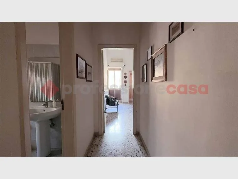 Entrée - Five-bedroom Apartment in Syracuse