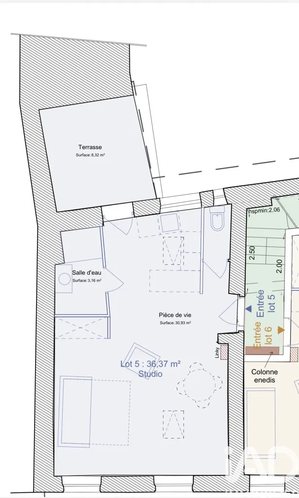 Plaan - Renovated 1-Bed Flat with Terrace in Limonest Centre