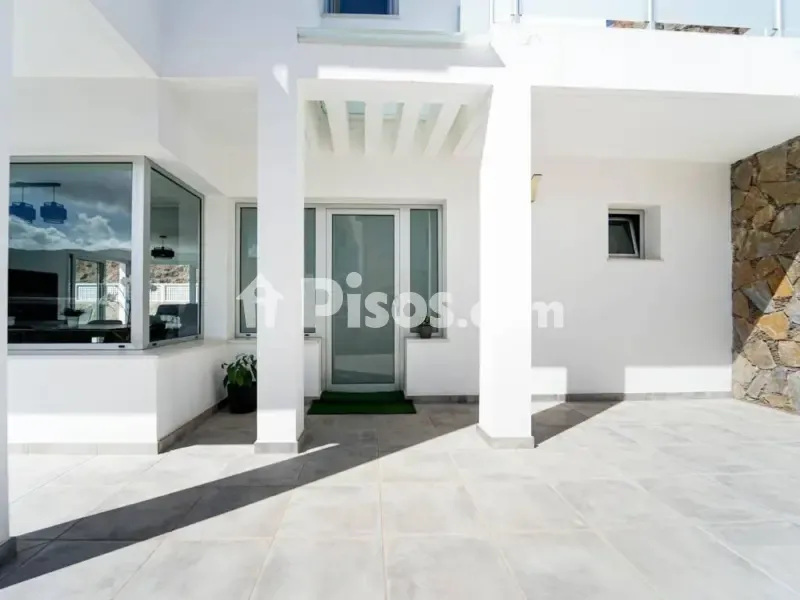 Terrass - Villa with Pool in La Venecia, Tauro