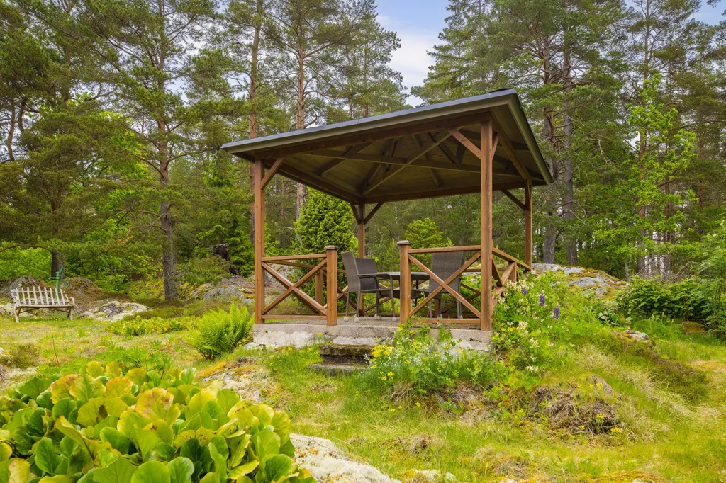 Giardino - Cottage with Loft Bed in Kållandsö