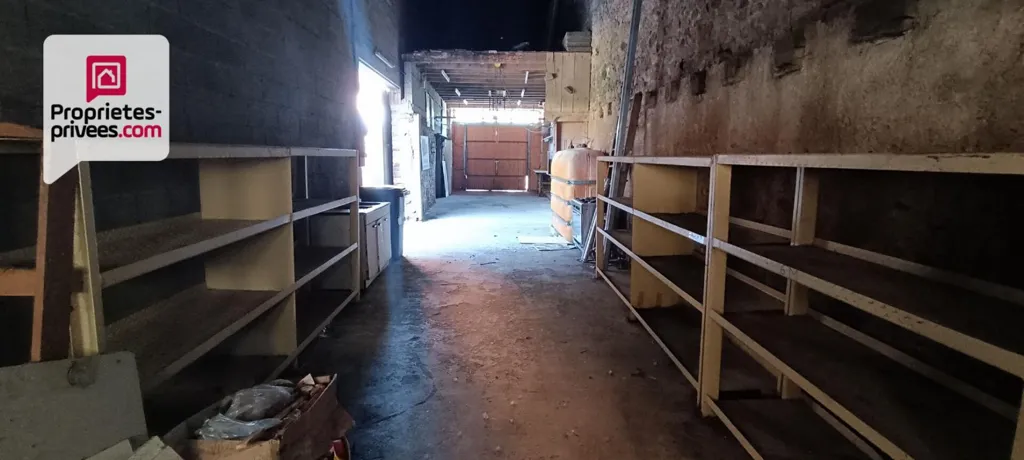 Buanderie - Maison avec Dépendance à Conflans-sur-Lanterne