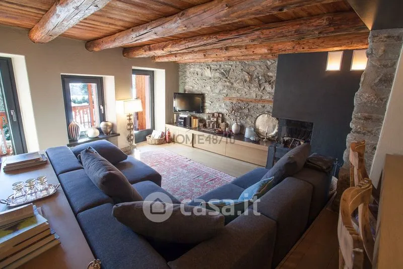 Séjour - Refurbished Triplex with Balcony in Courmayeur