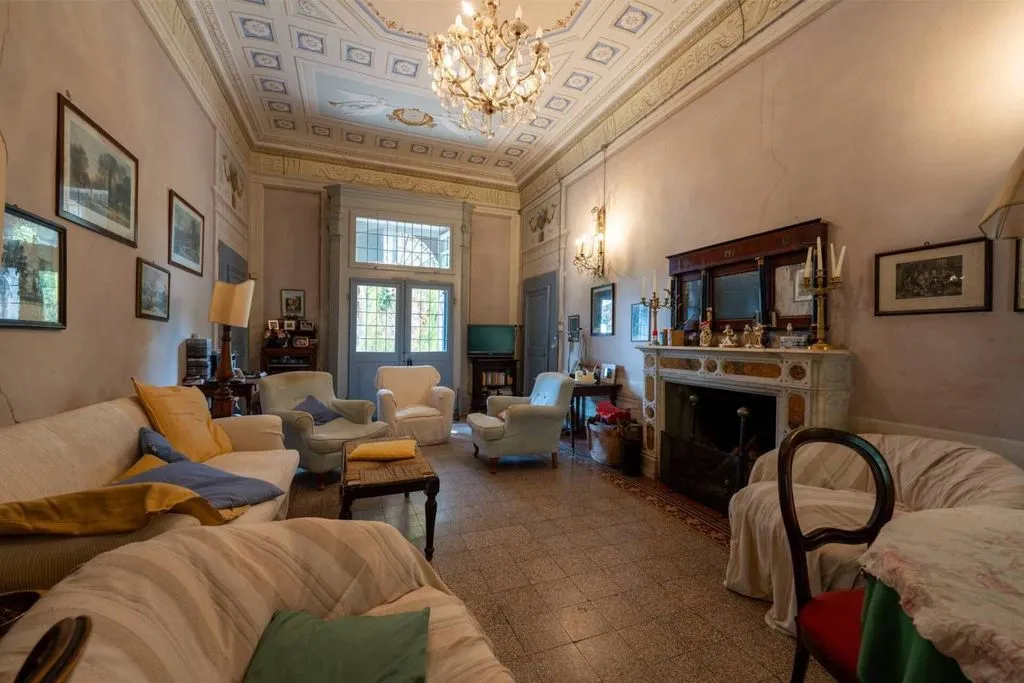 Elutuba - Napoleonic Villa with Pool in Livorno Hills