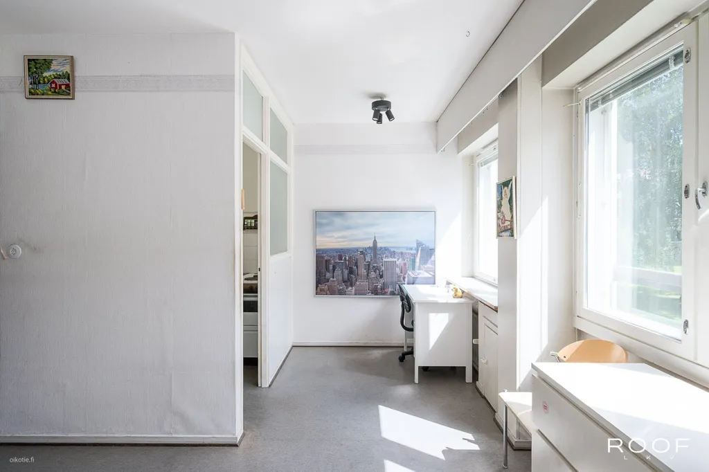Bureau - Compact Flat with Garden View in Kannelmäki