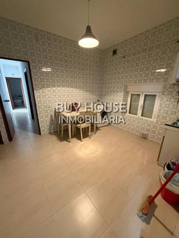 Cuisine - Semi-detached House with Garage in Yeles