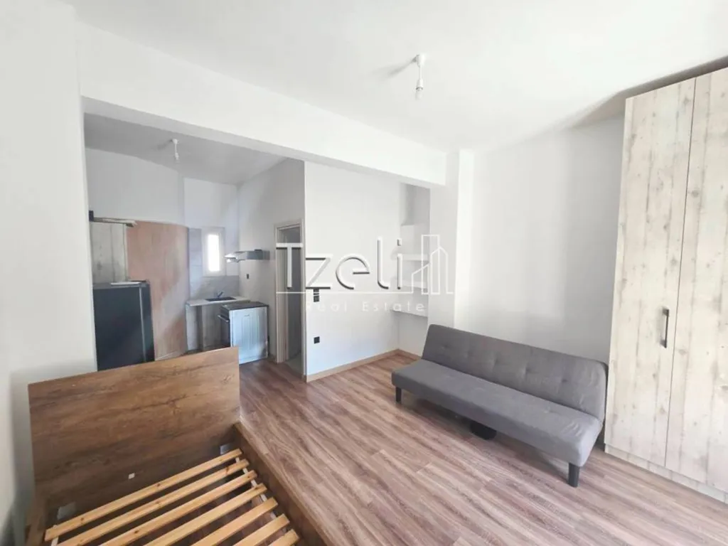 Magamistoad - Renovated Studio with Balcony in Patras Centre