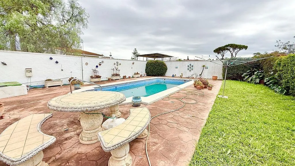 Piscine - Chalet with Pool on Ctra de La Playa, Chiclana