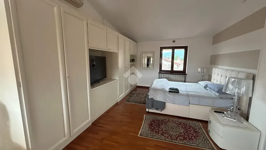 Chambres - Independent House with Balcony in Samone
