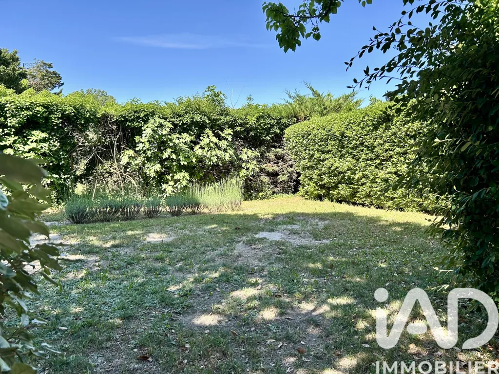 Garden - Buildable Land with South Exposure in Velleron