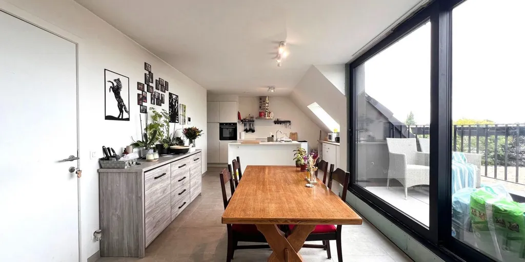 Salle à manger - Penthouse Récemment Construit avec Terrasse à Desselgem