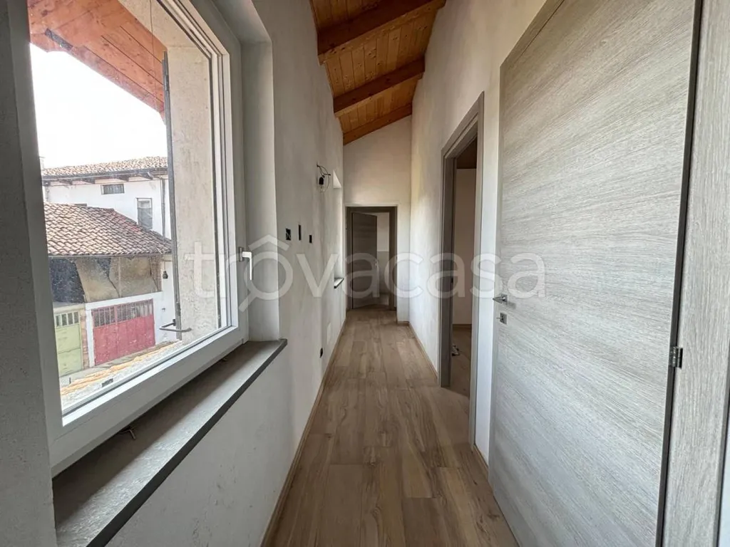 Entrée - Rustic Villa with Terraces in Savigliano