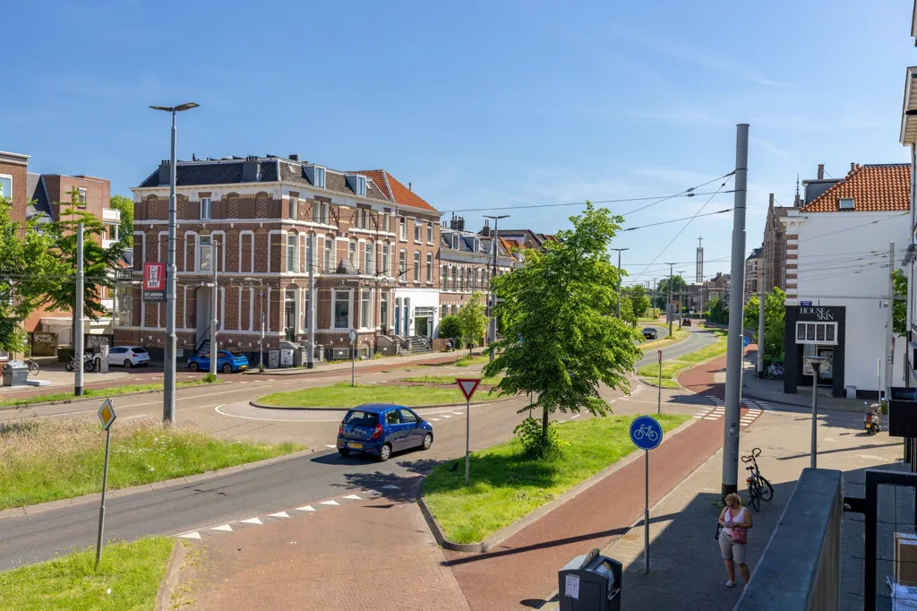 Exterior - 3-Bedroom Apartment with Balcony in Arnhem