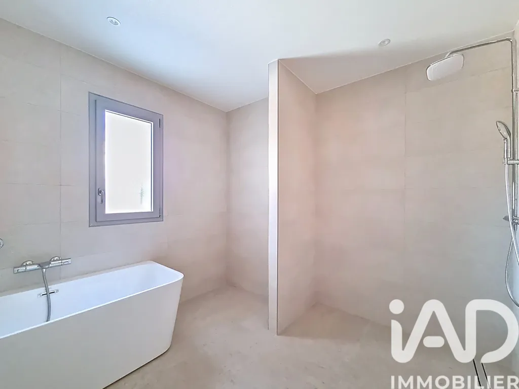 Vannitoad - Contemporary Villa with Pool in Nîmes