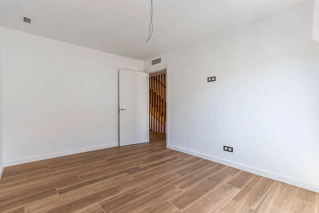 Toad - New Detached House with Terrace in Viladecavalls