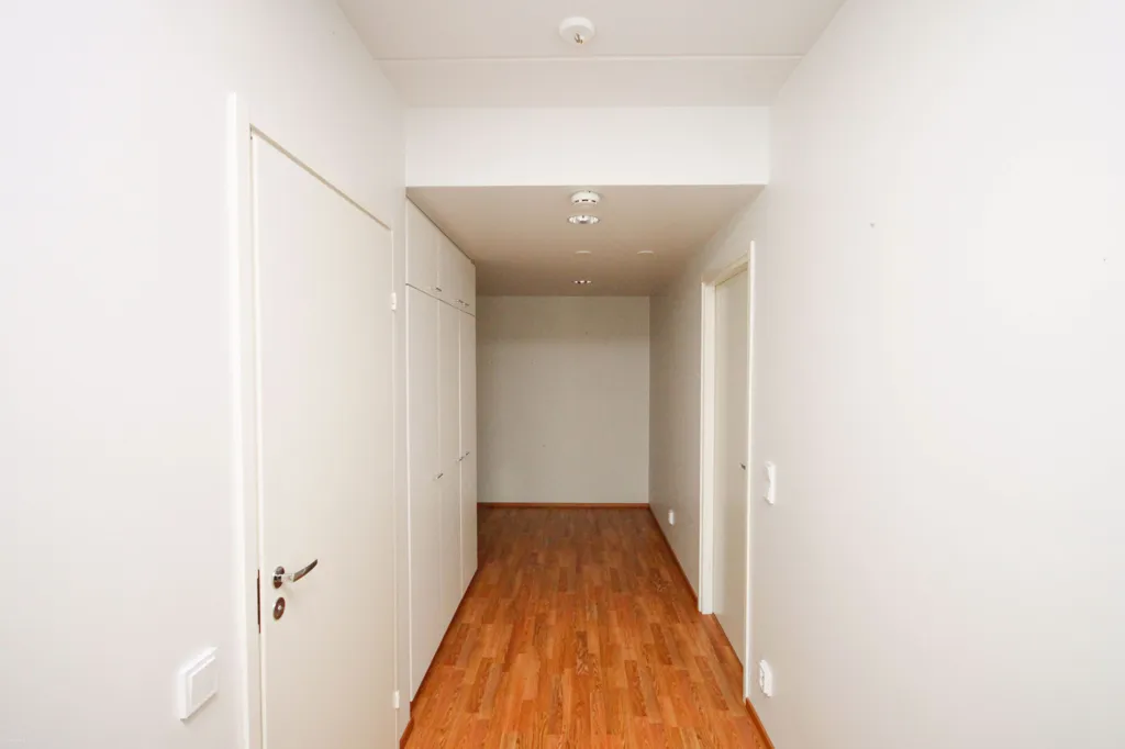 Ingresso - Apartment with Balcony in Arabianranta, Helsinki