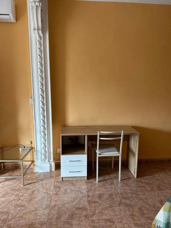 Kabinet - Furnished Studio with Balcony in Murcia Centre