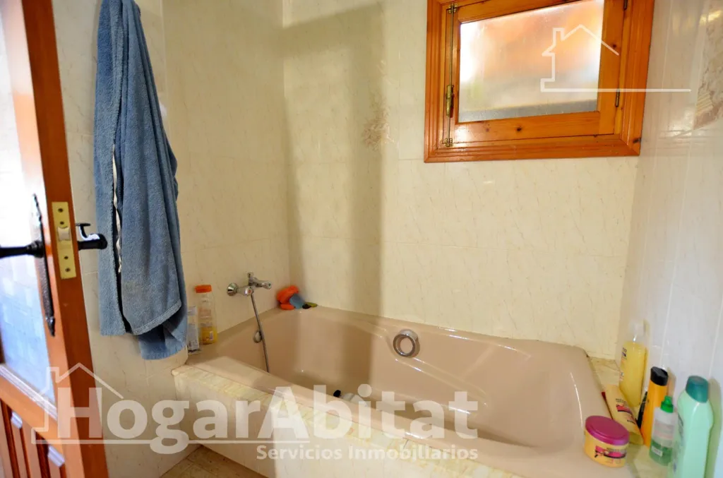 Salles de bain - Maison 8 pièces à Alicante Capital