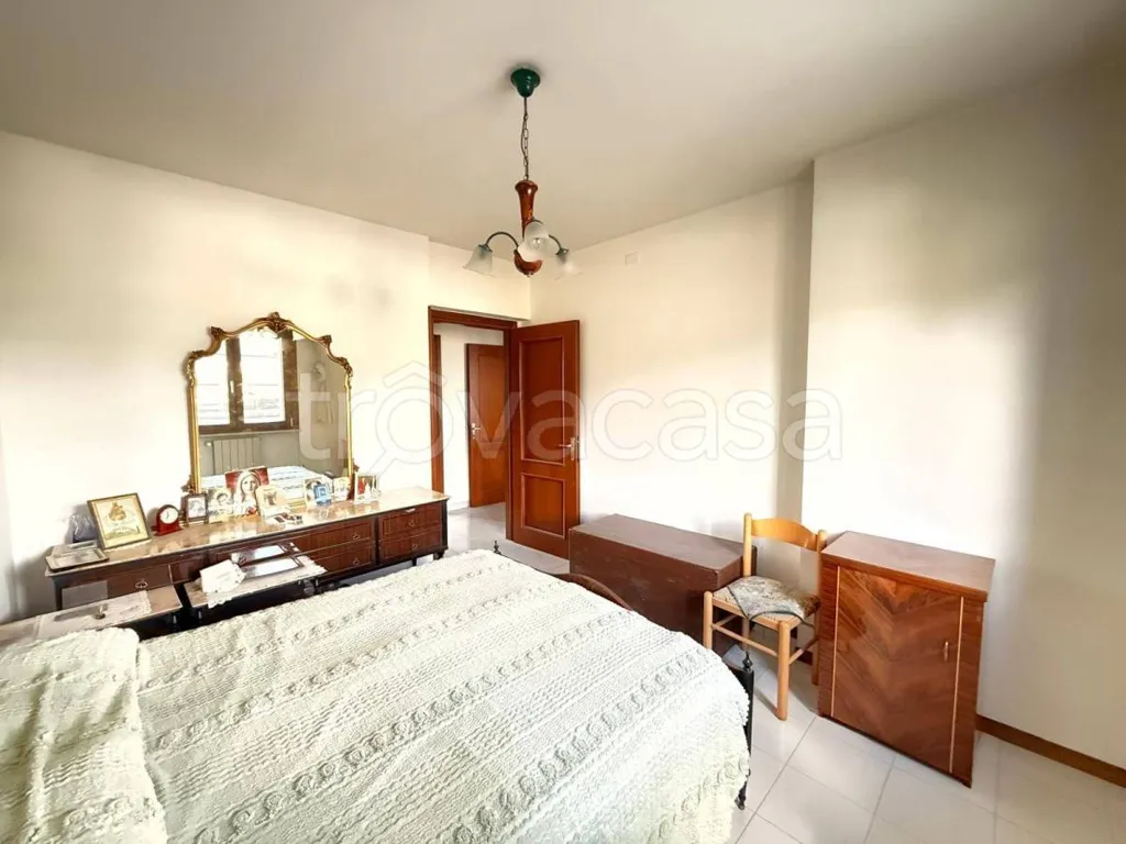 Chambres - Apartment with Balcony in Villa Reatina, Rieti