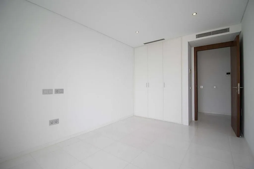 Pièces - Contemporary Townhouse with Pool in Ifara