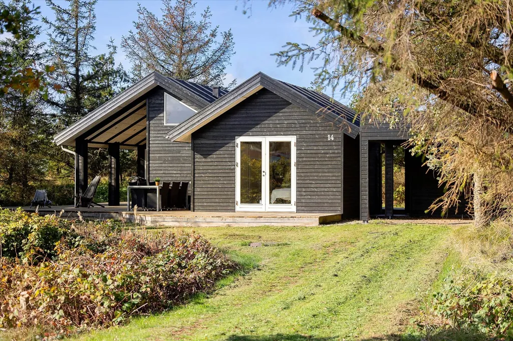 Exterior - 1957 Summerhouse with Garden in Løgstør