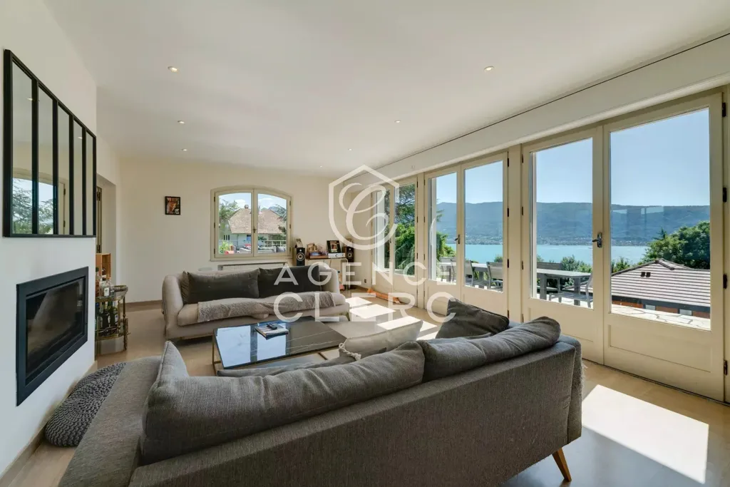 Soggiorno - House with Lake View in Veyrier-du-Lac