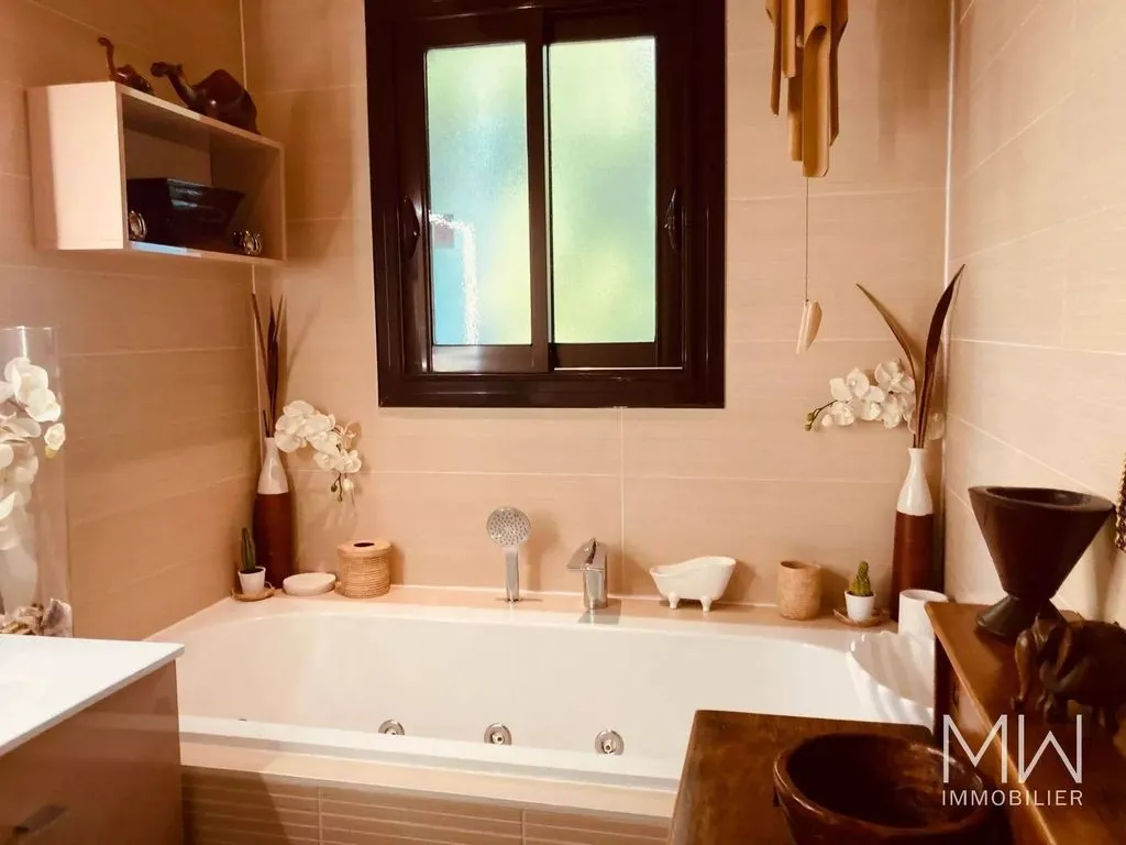 Salles de bain - Villa Luxueuse avec Piscine à Cap Ferret