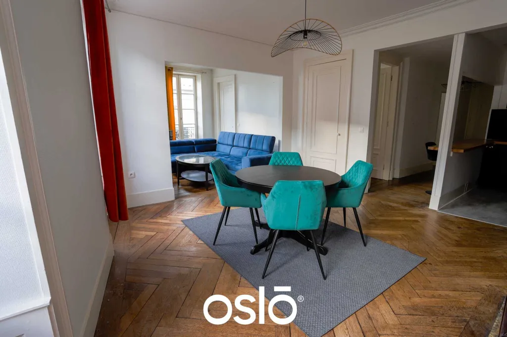 Salle à manger - Appartement Charmant avec Vue Dégagée à Besançon