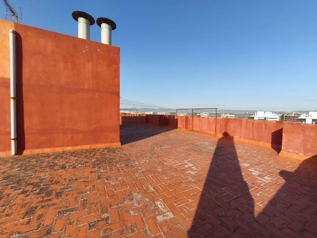 Terrasse - Spacious Apartment with Balcony in Castelló