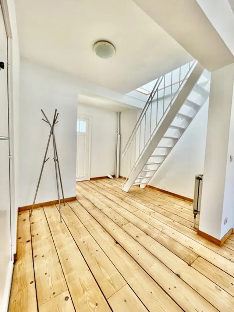 Living Room - Duplex in Characterful House, Ixelles