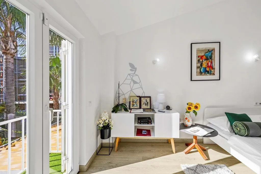 Bedrooms - 2-Bedroom Villa with Private Garden in Albufeira