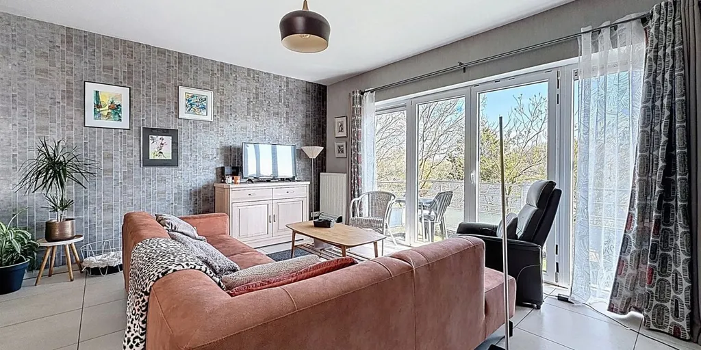 Elutuba - Apartment with Balcony in Mont-sur-Marchienne