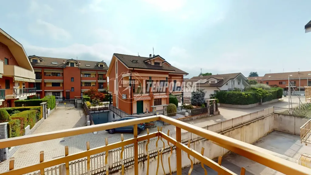 Rõdu - Spacious Apartment with Balcony in La Loggia