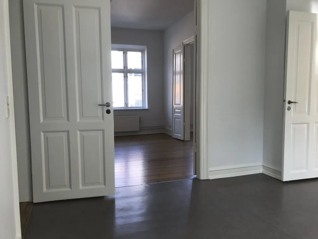 Esik - Spacious 3-Bed Flat in Renovated Building, Slagelse