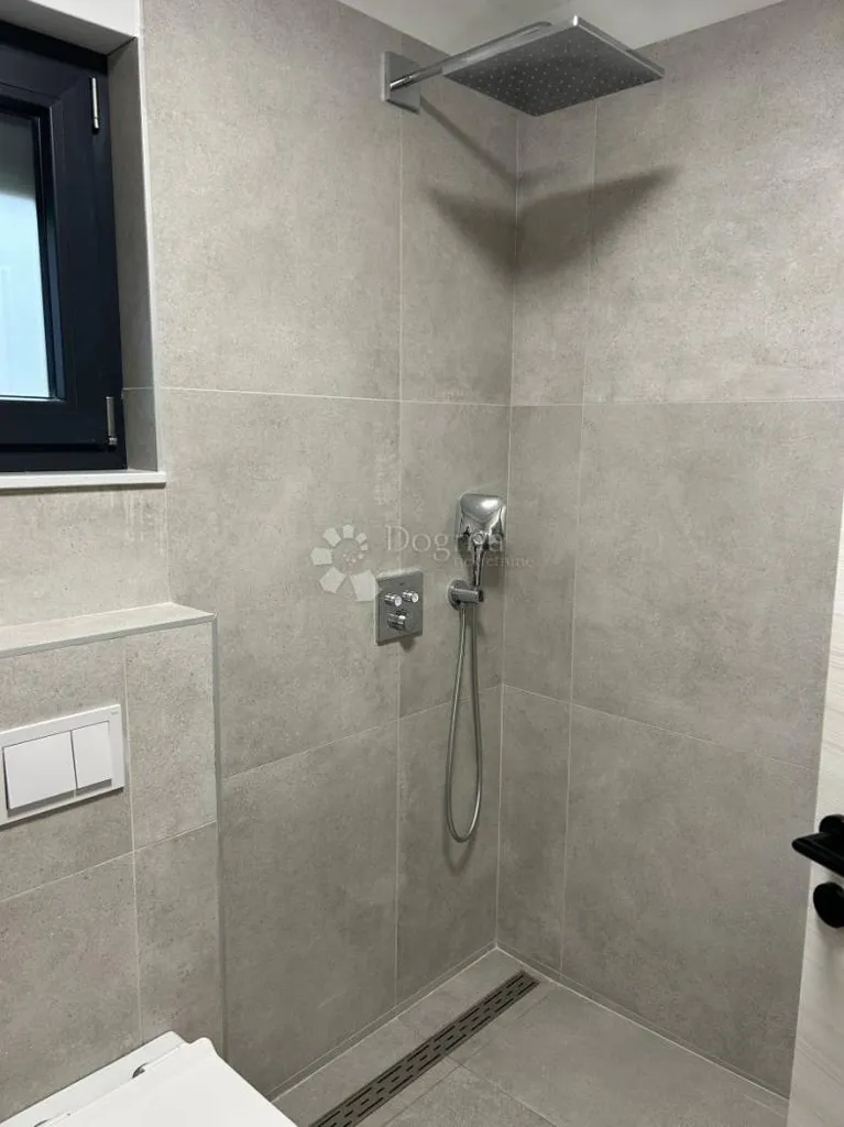 Bathrooms - Modern Ground Floor House with Garden in Kršan
