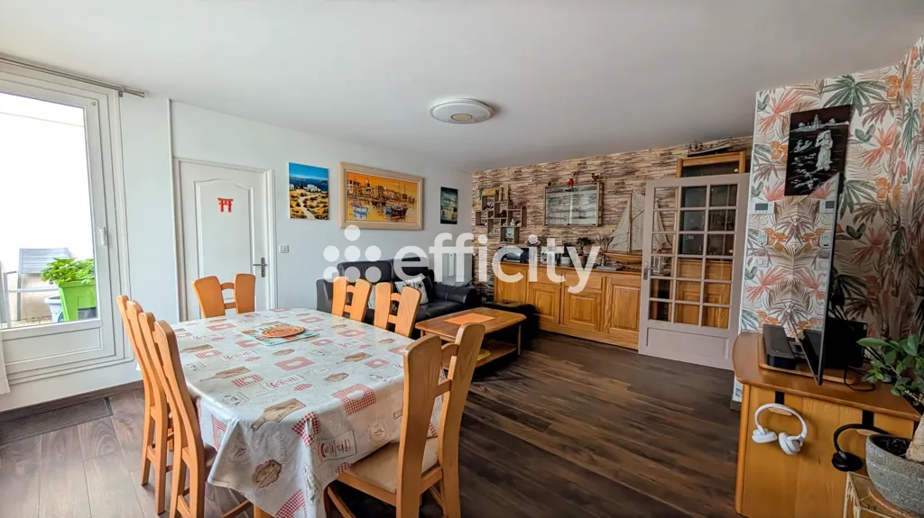 Sala da pranzo - Spacious 3-Bed Flat with Terrace in Lognes