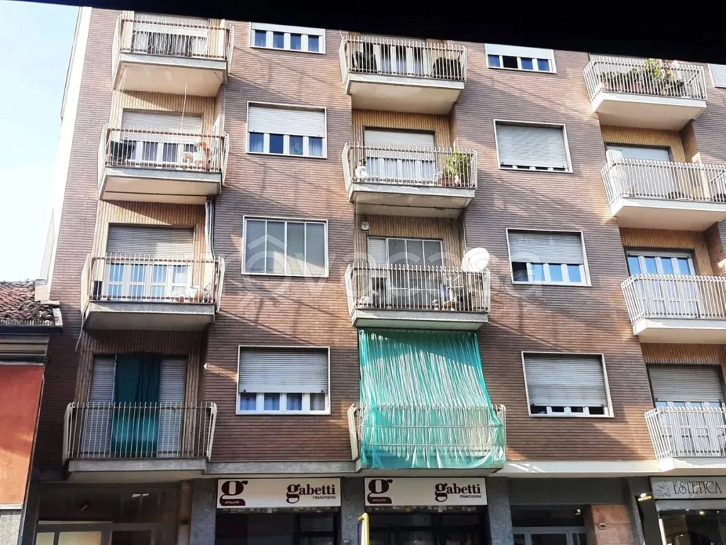 Exterior - Trilocale with Balcony in Nichelino