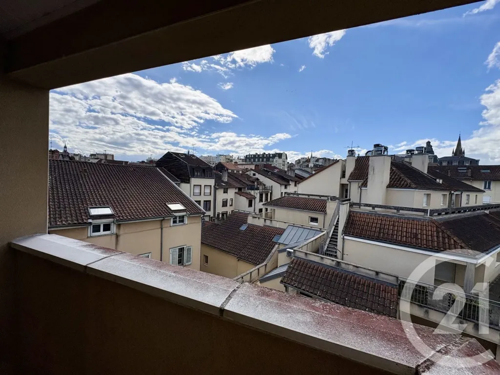 Balkon - City Centre Apartment with Balcony in Limoges