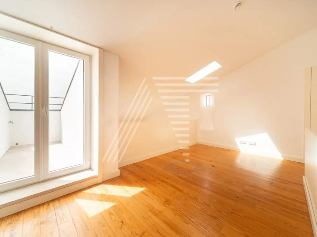 Toad - Luxury Duplex Flat with Panoramic View in Lisbon