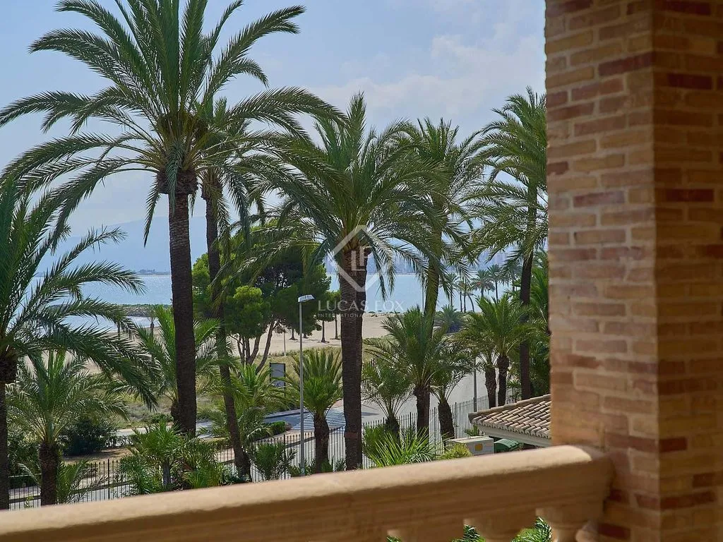 balcony