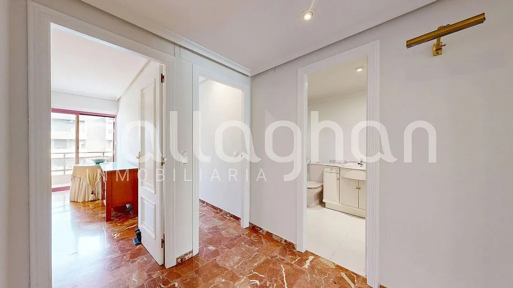 hallway_entrance