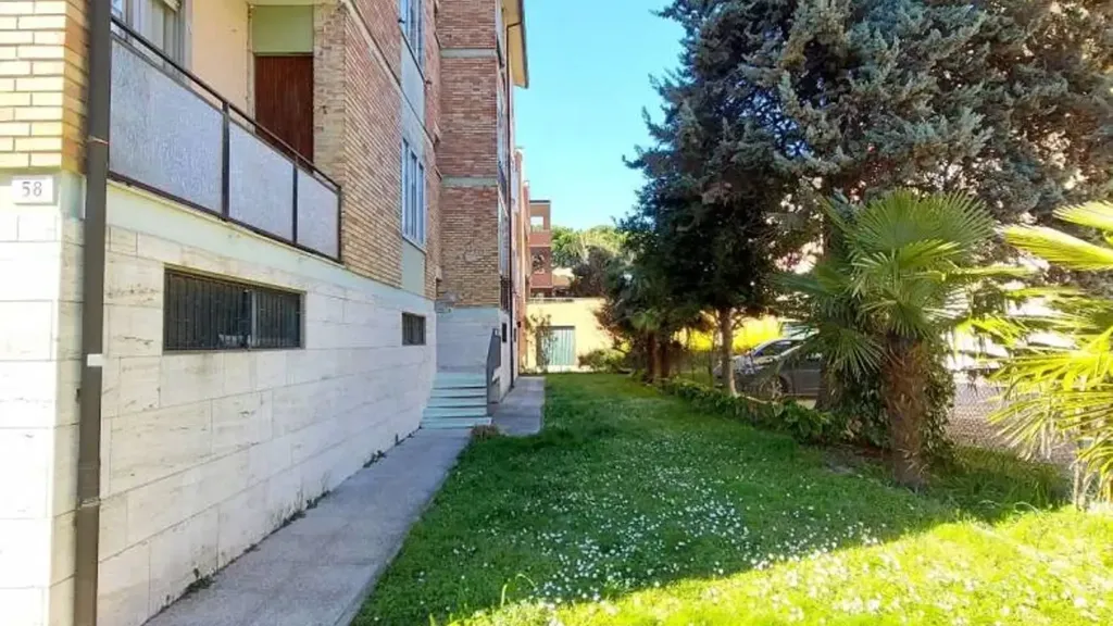 Jardin - Apartment with Balcony in Green Zone, Cesenatico