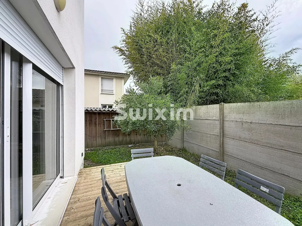 Terrasse - Maison contemporaine avec jardin à Canéjan