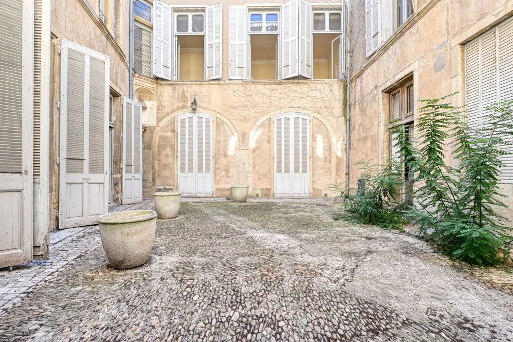 Jardin - Hôtel Particulier Historique avec Patio à Béziers