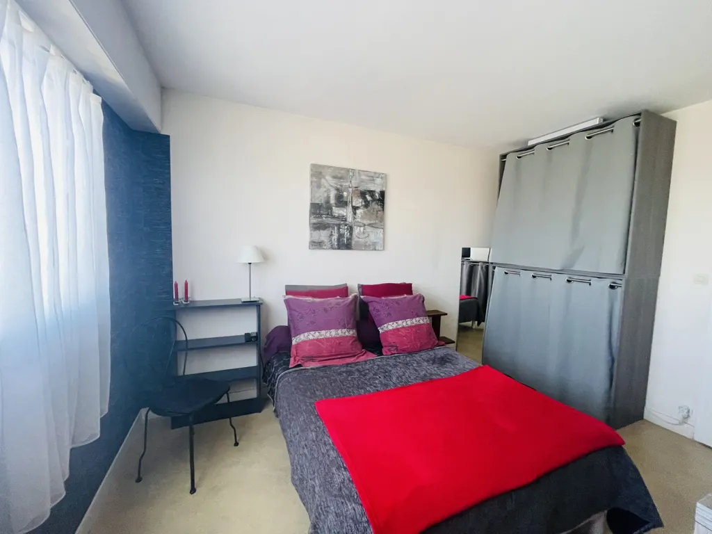 Bedrooms - Bright Apartment with Balcony in Poitiers